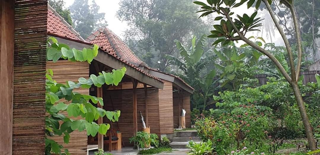 Villa Kayu Yogyakarta Exterior foto